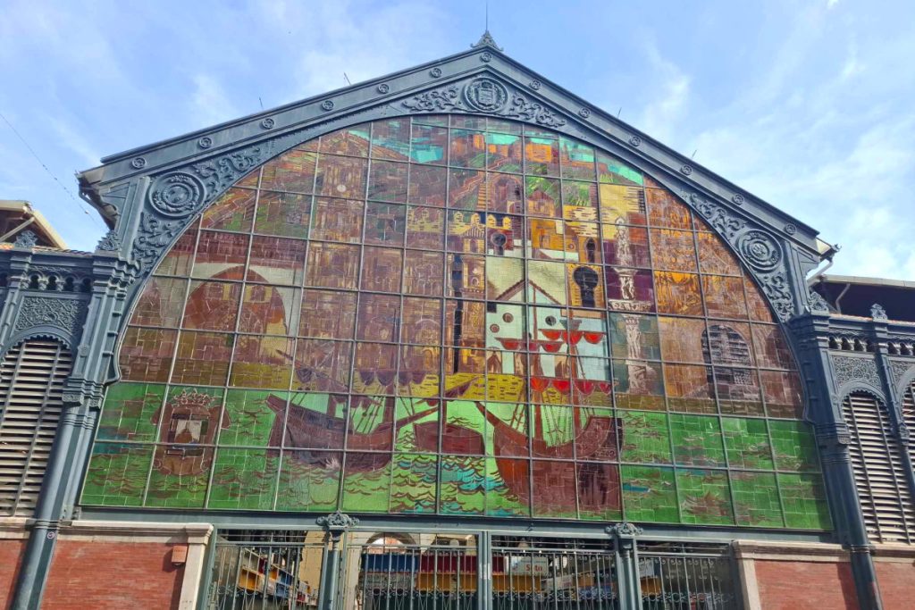 Façade du marché Atarazanas à Malaga