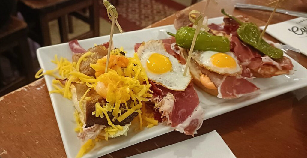 Tapas de la Casa Lola à Malaga