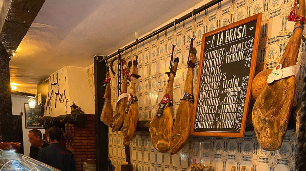 Intérieur d'El Cortijo de Pepe à Malaga