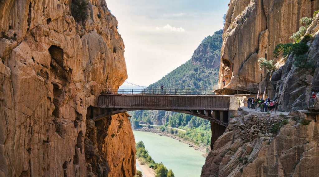 Le pont au Caminito del Rey proche de Malaga