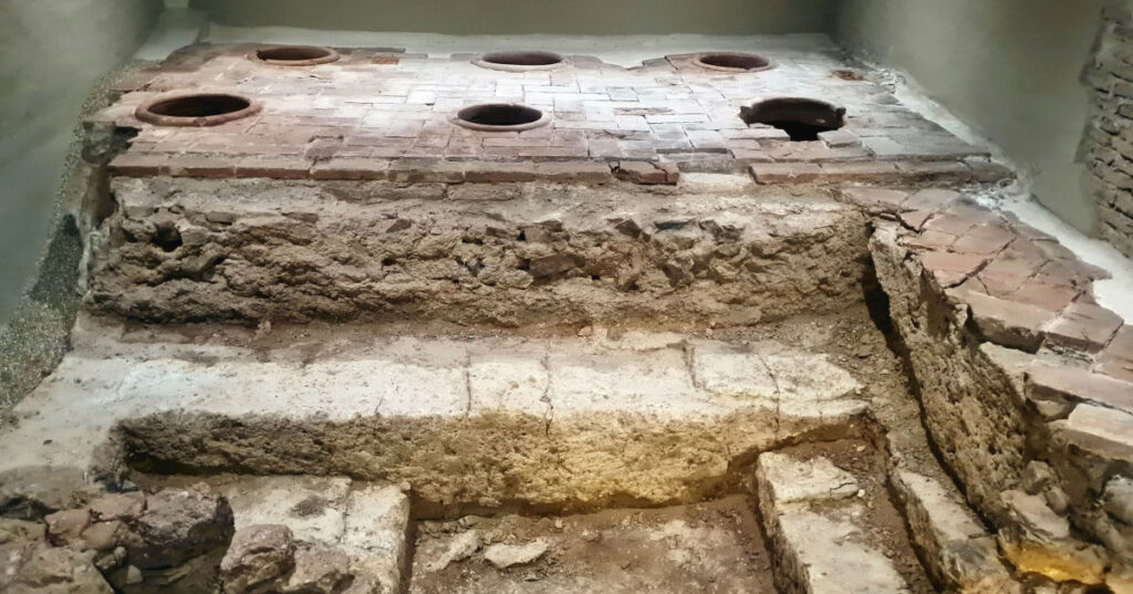 Vestiges du palais sous le musée Picasso