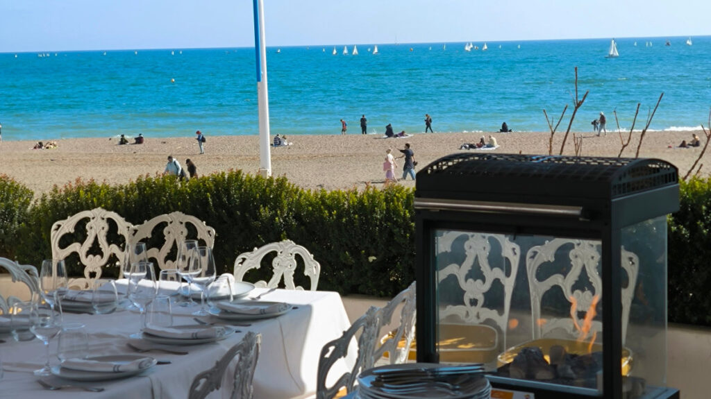 Superbe vue sur la mer à Malaga depuis un restaurant