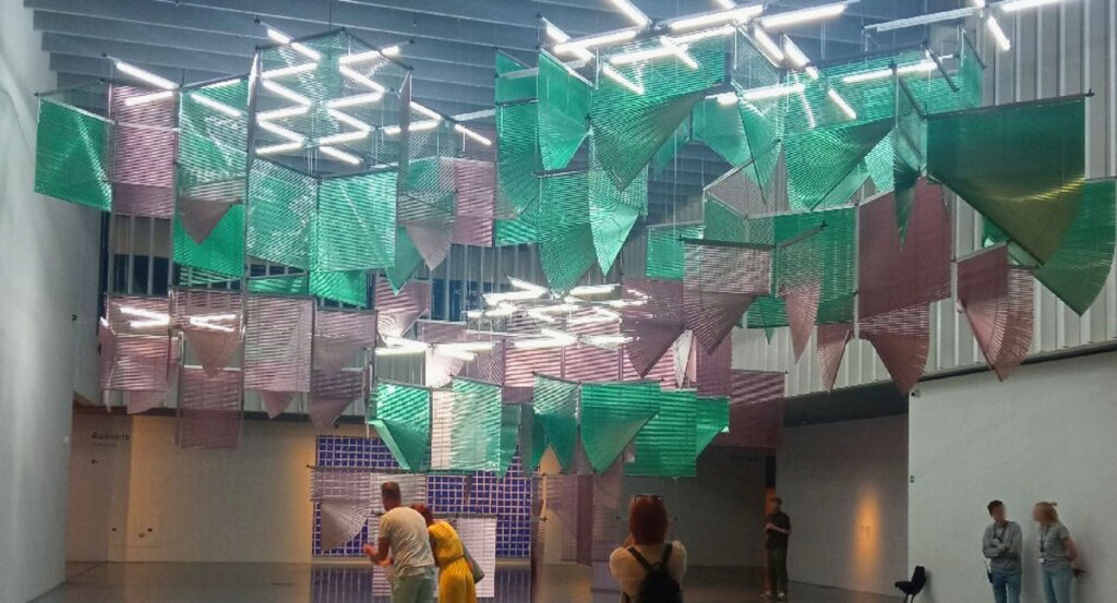 Exposition temporaire "Open Eyes" au musée Pompidou de Malaga