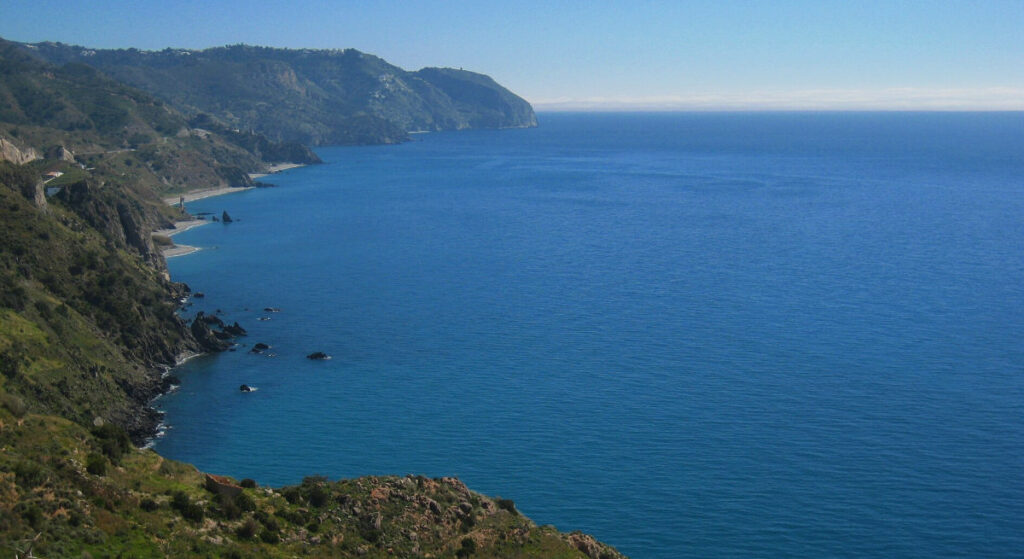 Vue sur les falaises du site naturel Maro Cerro Gordo